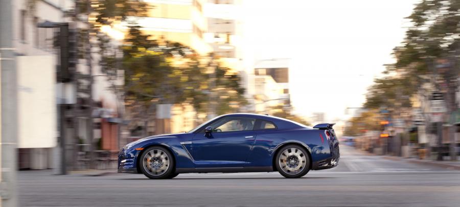  Nissan GT-R 2012 года  (US) (фото 51 из 74)